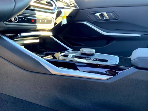 New 2024 BMW 330i Sedan w/ Convenience Package image 7