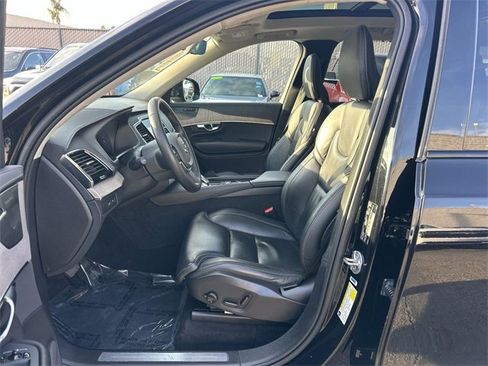 Used 2023 Volvo XC90 T8 Ultimate w/ Lounge Package image 19