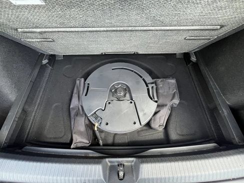 Used 2022 Volkswagen Golf R AWD/4WD image 29
