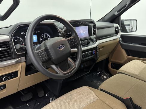 Used 2023 Ford F150 XLT image 7