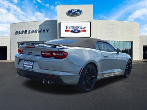 Used 2023 Chevrolet Camaro LT w/ Technology Package image 6