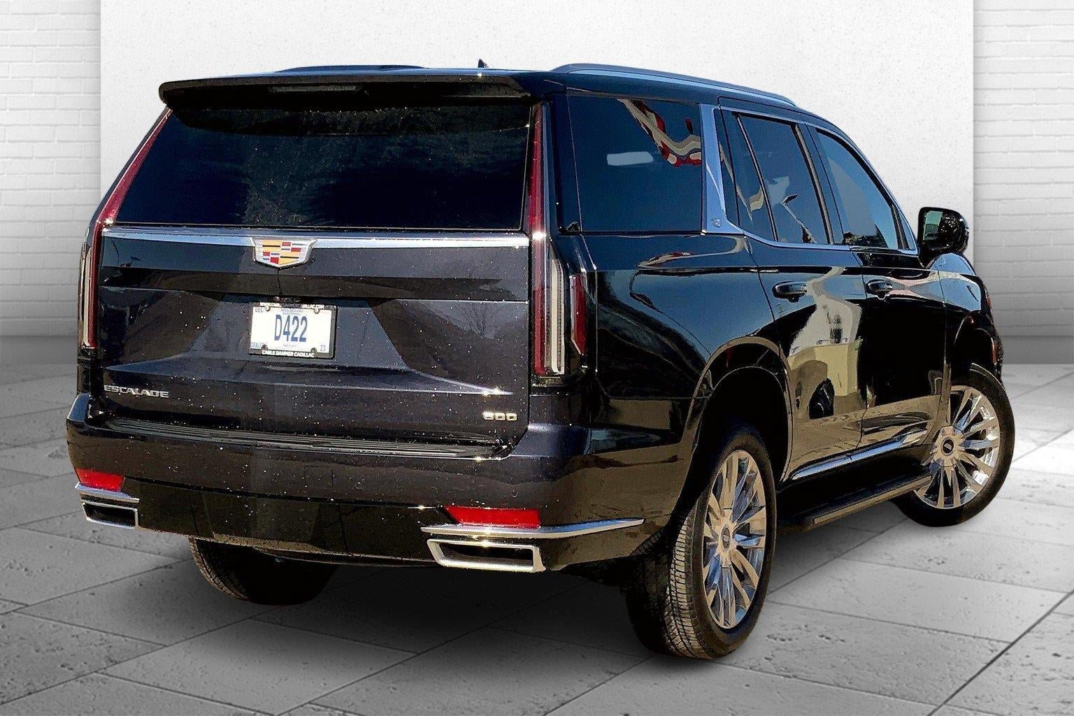 Used 2022 Cadillac Escalade Premium Luxury AWD/4WD image 12