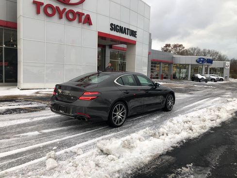Used 2023 Genesis G70 2.0T image 2
