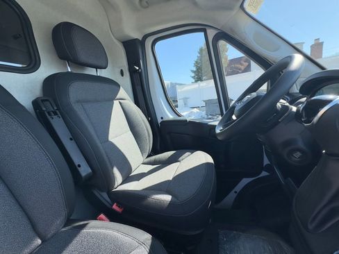 Used 2025 RAM ProMaster 2500 image 24