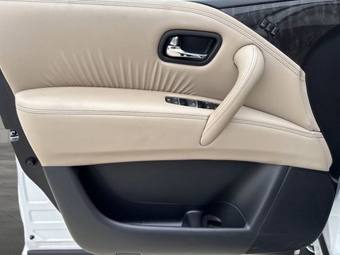 Used 2023 Nissan Armada Platinum w/ Captain's Chairs Package image 10