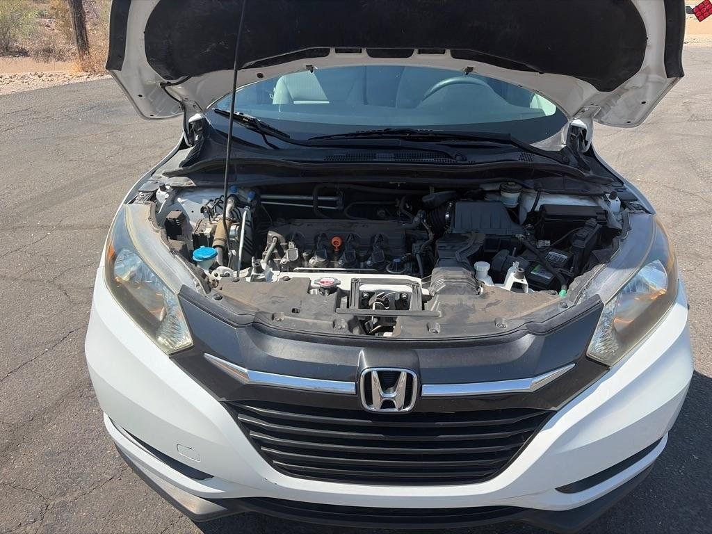 Used 2016 Honda HR-V LX image 27