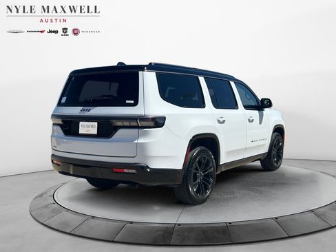 New 2026 Jeep Grand Wagoneer Summit AWD/4WD image 16