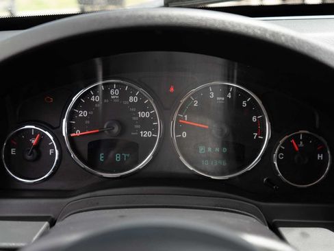 Used 2012 Jeep Liberty Sport AWD/4WD image 21