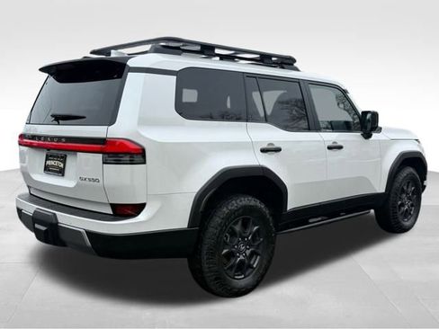 Used 2024 Lexus GX 550 image 7