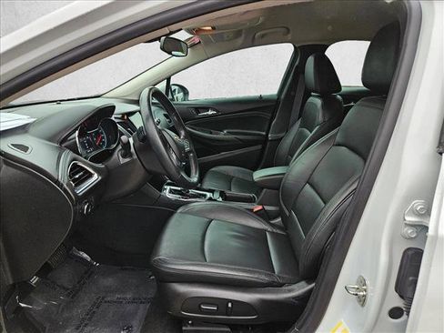Used 2017 Chevrolet Cruze Premier FWD image 15