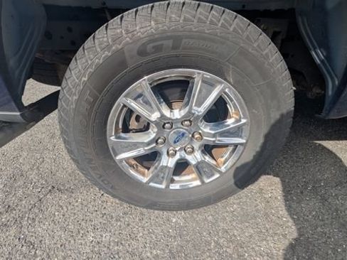 Used 2015 Ford F150 XLT w/ Equipment Group 302A Luxury AWD/4WD image 8