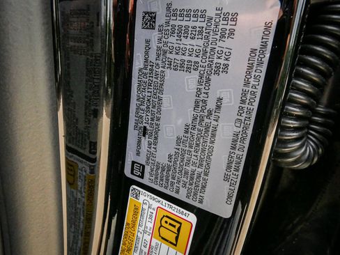 Used 2026 Cadillac Escalade Platinum Sport w/ LPO, Floor Liner Package AWD/4WD image 37