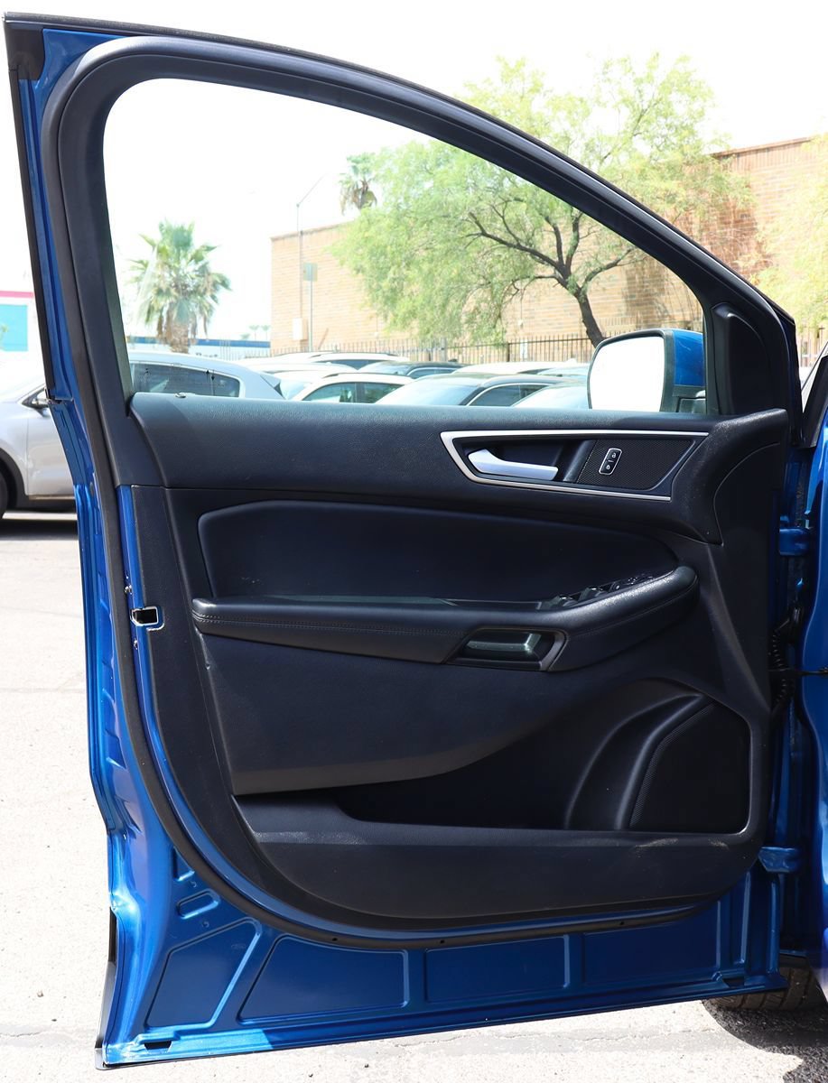 Used 2021 Ford Edge SEL w/ Cargo Accessory Package AWD/4WD image 36