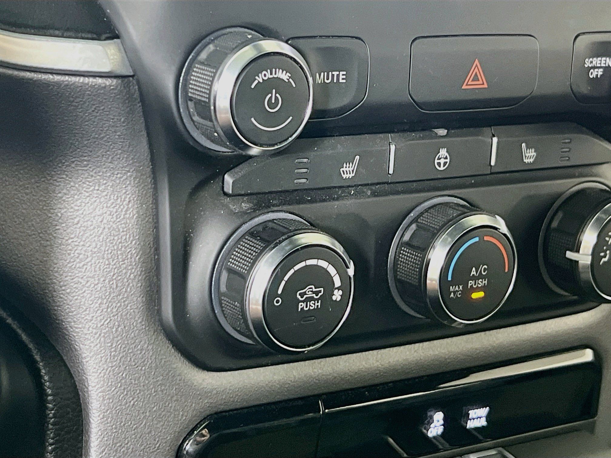 Used 2023 RAM 1500 Big Horn AWD/4WD image 19