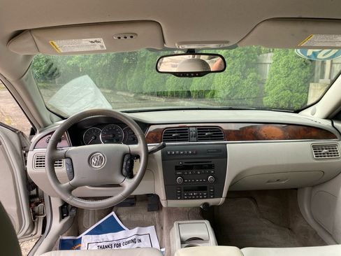Used 2009 Buick LaCrosse CXL w/ Driver Confidence Package FWD image 14