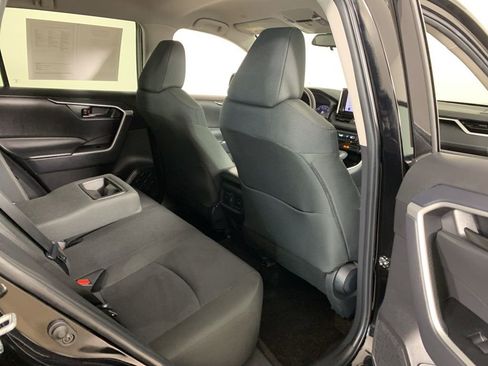 Used 2024 Toyota RAV4 LE image 33