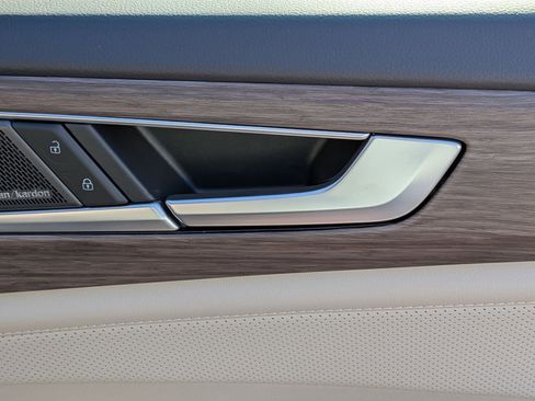 New 2026 Volkswagen Atlas SEL Premium R-Line image 36