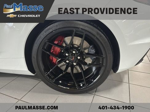 Used 2025 Chevrolet Corvette Z06 image 8