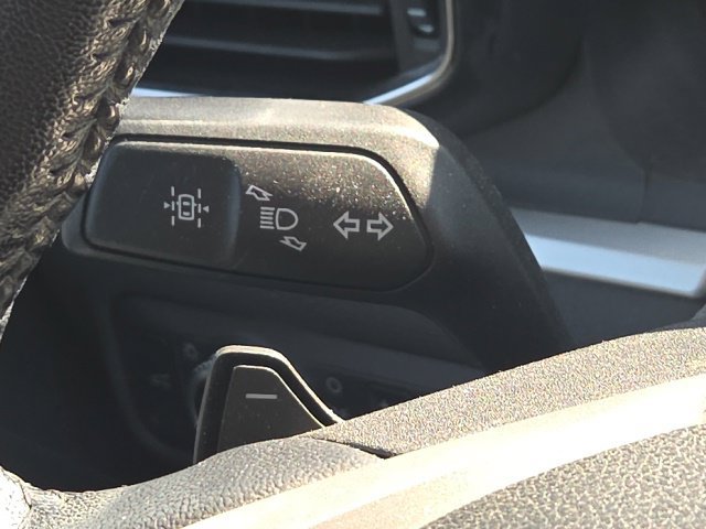 Used 2021 Ford Explorer XLT w/ Equipment Group 202A AWD/4WD image 41
