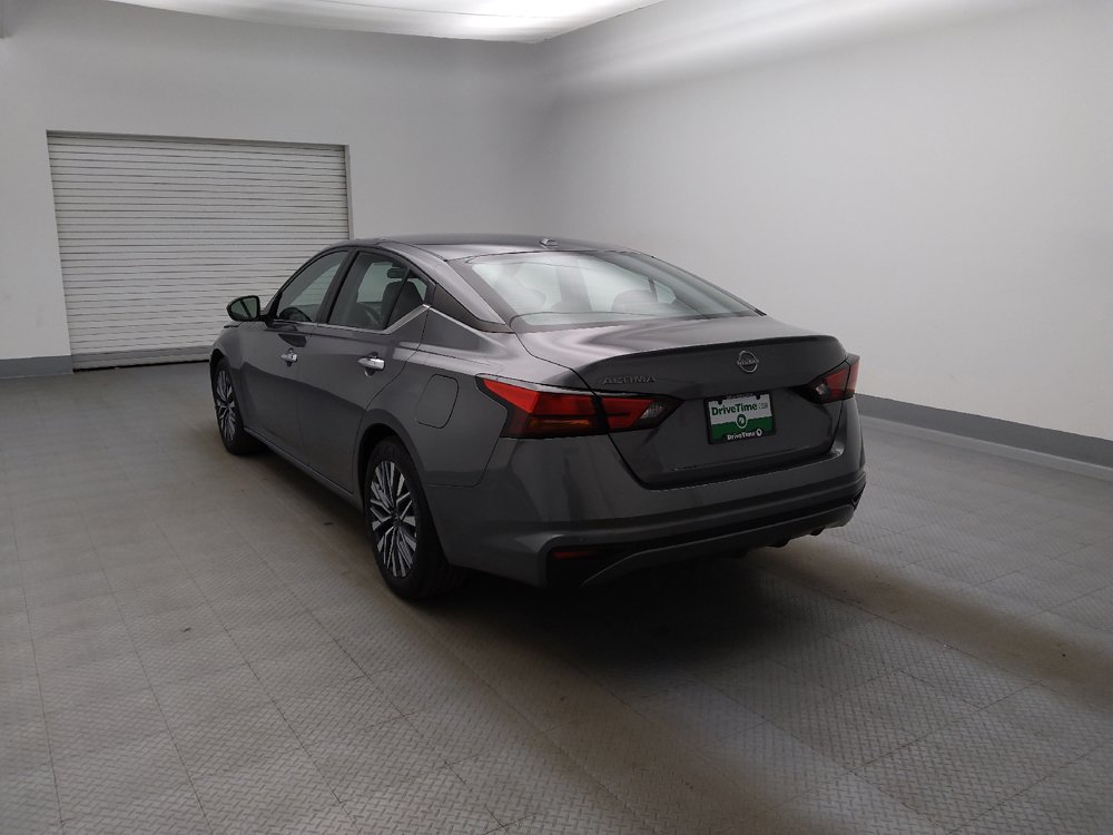 Used 2025 Nissan Altima 2.5 SV FWD image 5