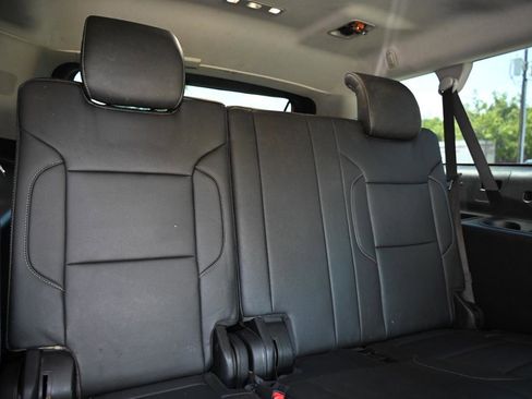 Used 2019 Chevrolet Suburban LT AWD/4WD image 46
