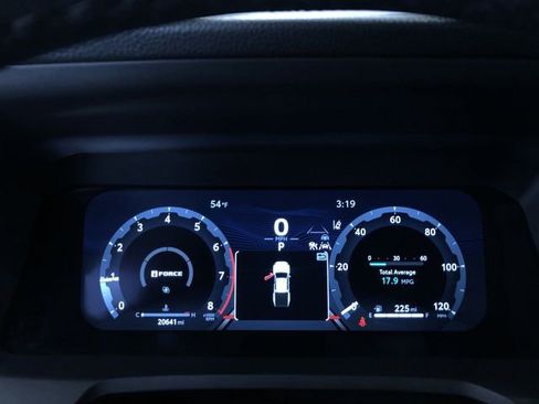 Certified 2025 Toyota Tacoma TRD Off-Road image 22