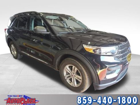 Used 2023 Ford Explorer XLT image 5
