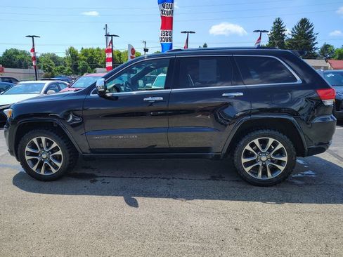 Used 2017 Jeep Grand Cherokee Overland AWD/4WD image 8