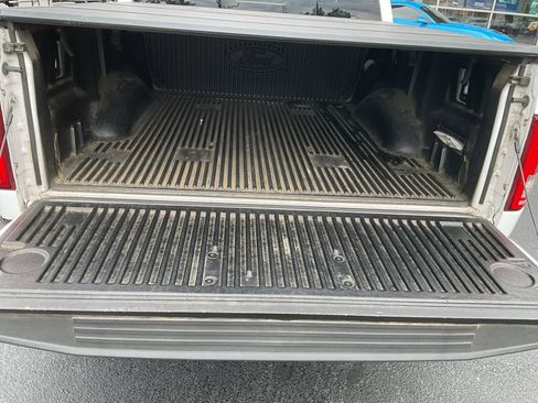 Used 2015 Ford F150 XLT w/ Equipment Group 302A Luxury RWD image 3