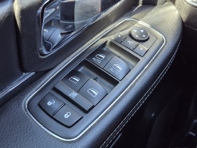 Used 2018 RAM 2500 Laramie w/ Convenience Group AWD/4WD image 12