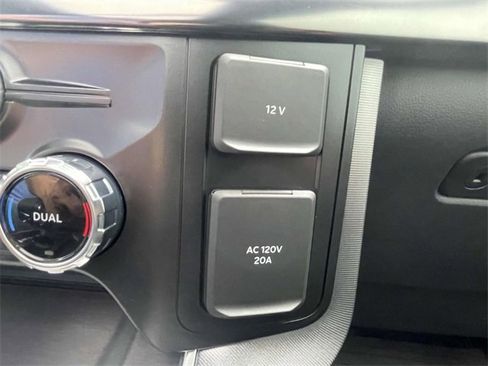 Used 2024 Ford F150 Platinum w/ Equipment Group 702A High image 24