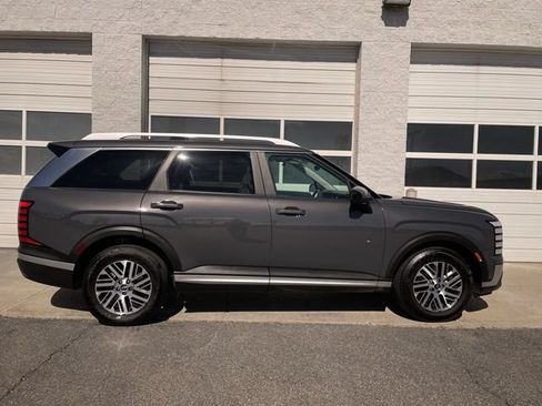 Used 2026 Hyundai Palisade SEL AWD/4WD image 1