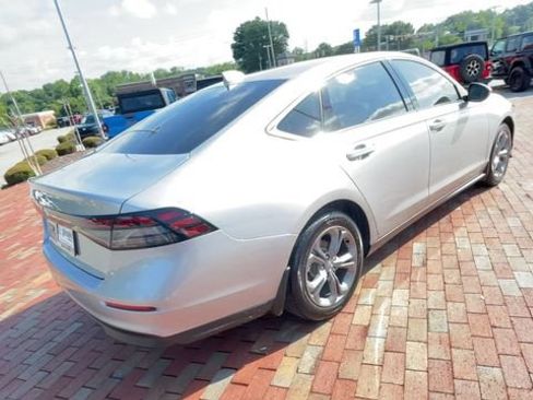 Certified 2024 Honda Accord EX image 9
