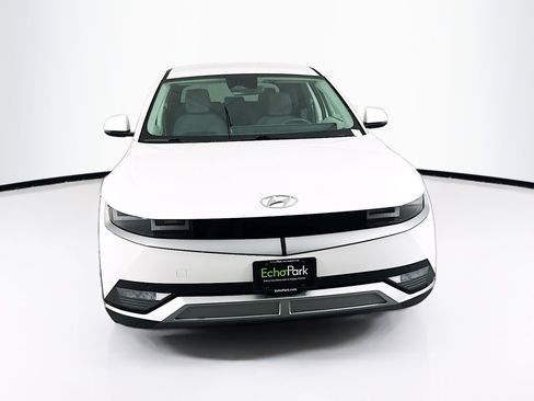 Used 2024 Hyundai Ioniq 5 SEL image 2