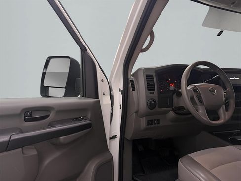 Used 2019 Nissan NV 1500 SV image 9