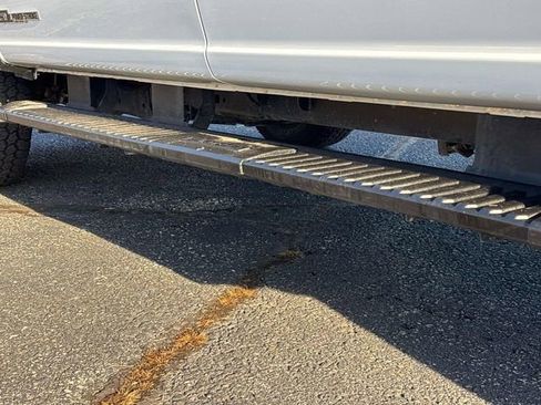 Used 2024 Ford F250 XLT image 12