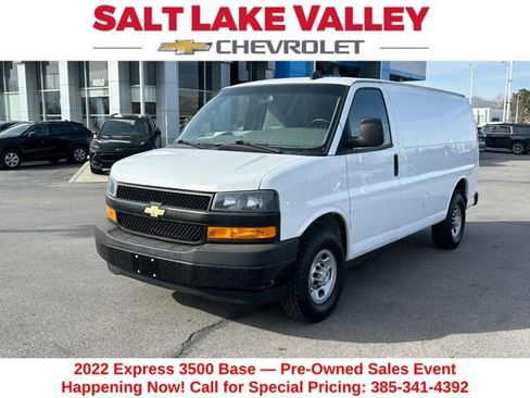 Used 2022 Chevrolet Express 3500 w/ Driver Convenience Package image 2