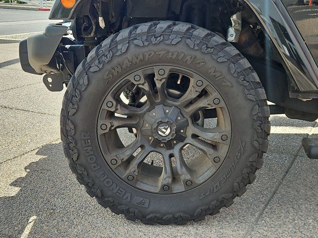 Used 2016 Jeep Wrangler Unlimited Sahara AWD/4WD image 27