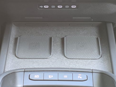 Used 2027 Kia Telluride S FWD image 17
