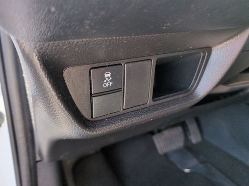 Used 2025 Honda HR-V LX image 24
