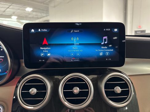 Used 2020 Mercedes-Benz GLC 300 image 25