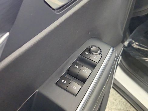 Used 2026 GMC Acadia Elevation FWD image 22