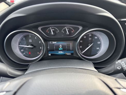Used 2020 Buick Envision Essence FWD image 16