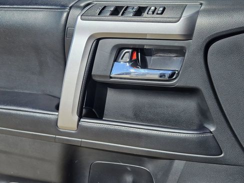 Used 2021 Toyota 4Runner SR5 image 27