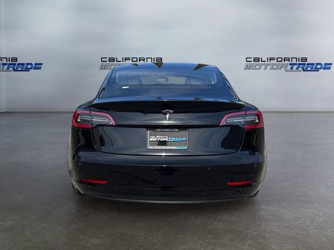 Used 2018 Tesla Model 3 Long Range RWD image 6
