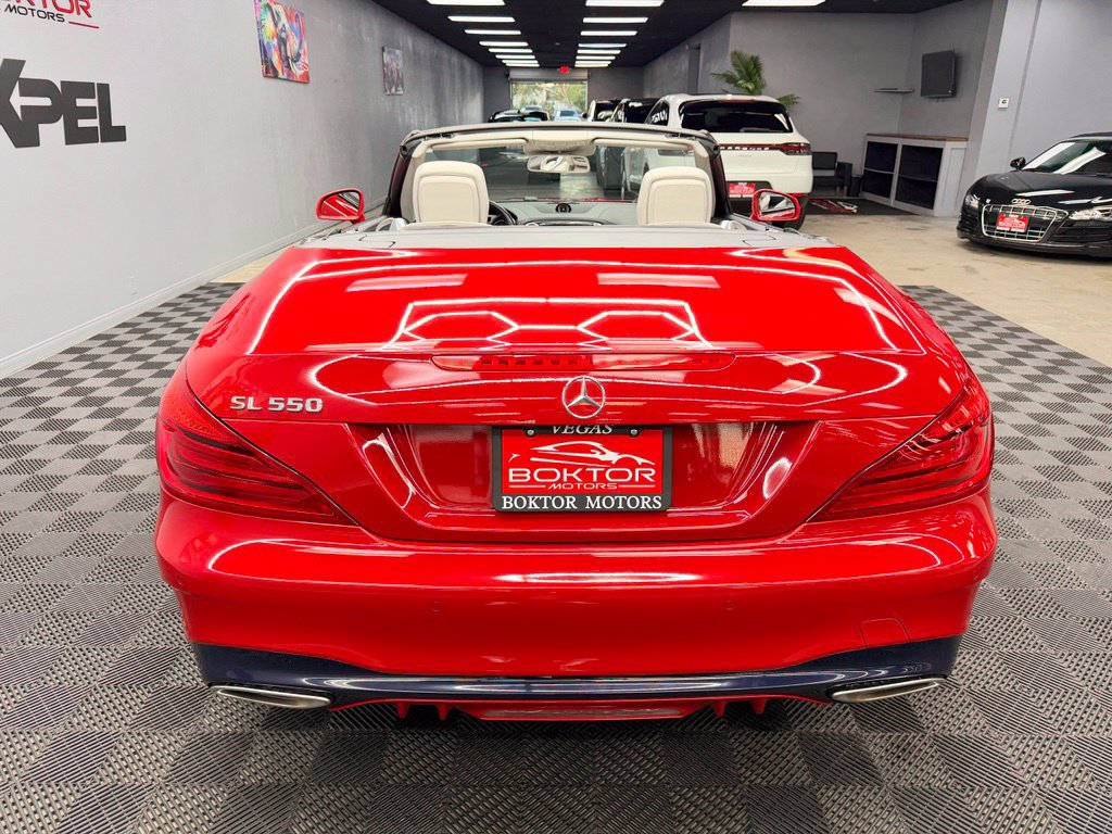 Used 2017 Mercedes-Benz SL 550 w/ Driver Assistance Package image 13