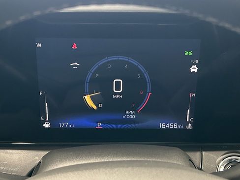 Used 2024 Chevrolet Trax ACTIV w/ Driver Confidence Package image 25