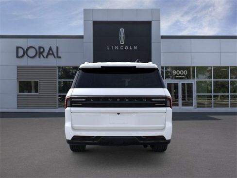 New 2025 Lincoln Navigator L Black Label image 5