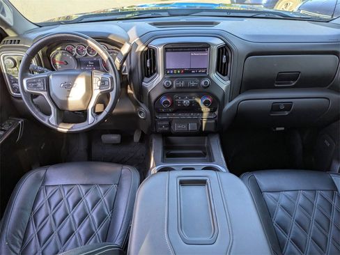Used 2019 Chevrolet Silverado 1500 RST image 12