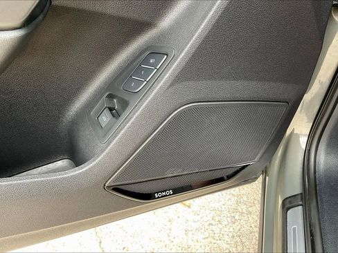 Used 2022 Audi Q3 2.0T Premium Plus w/ Premium Plus Package image 32